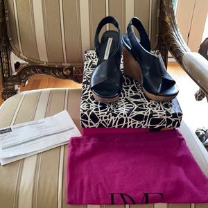 Dvf black 7m wedge sandals with wood heel